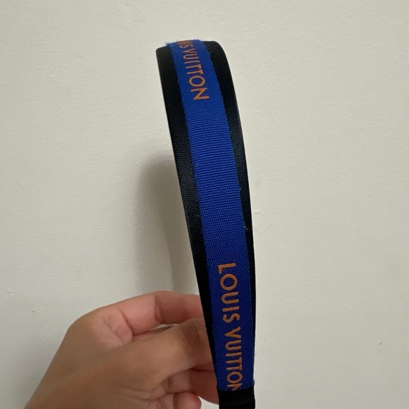 Louis Vuitton Ribbon Headband - Picture 4 of 6